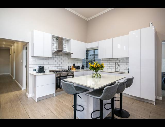 4 BEDROOM FREEHOLD FOR SALE IN SAGEWOOD